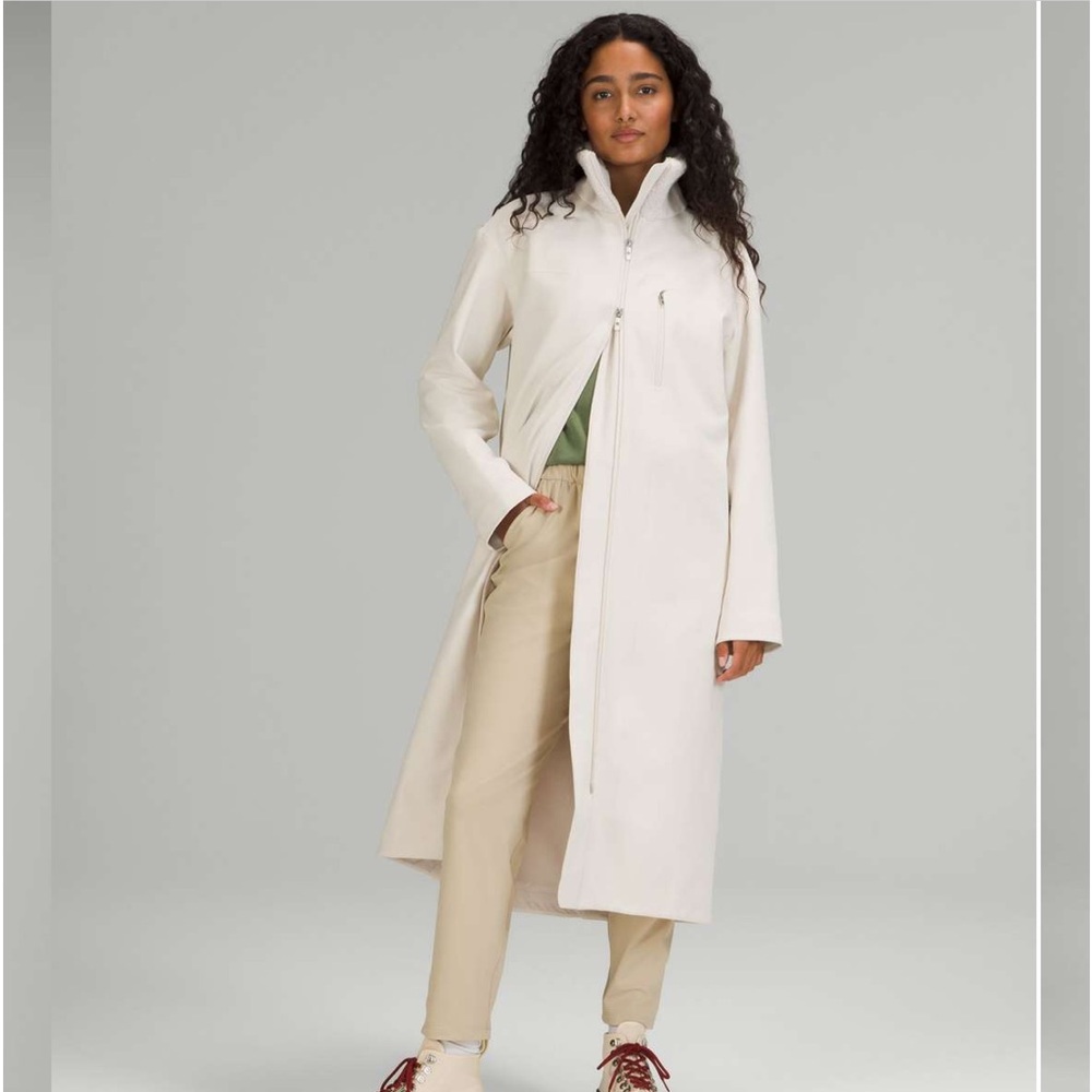 Lululemon RepelShell Coat • Size 4